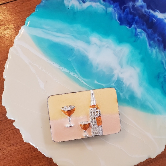 Cocktail design metal belt buckle. NWOT - Picture 4 of 4